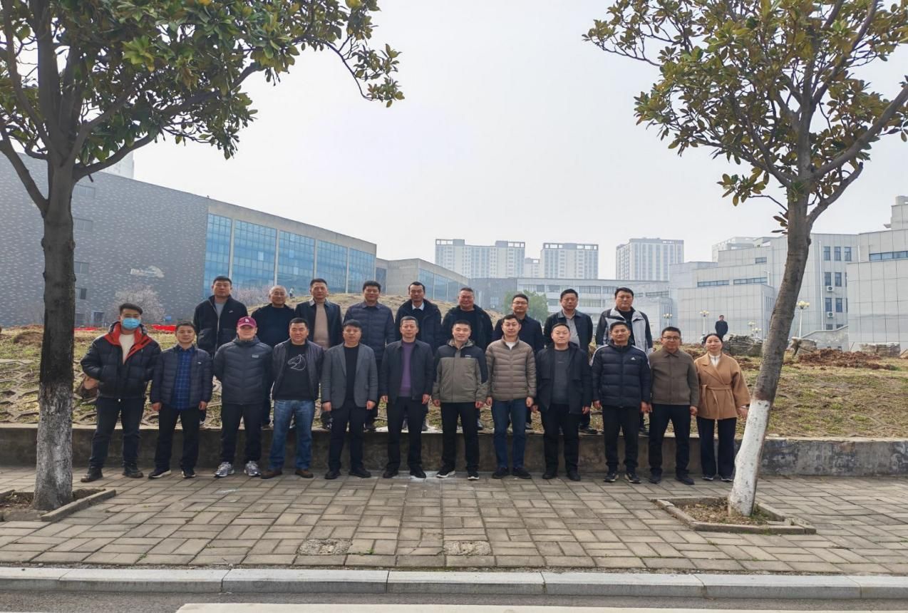 “植绿护绿守初心 党建引领美校园”----...